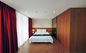Hotel Sirius